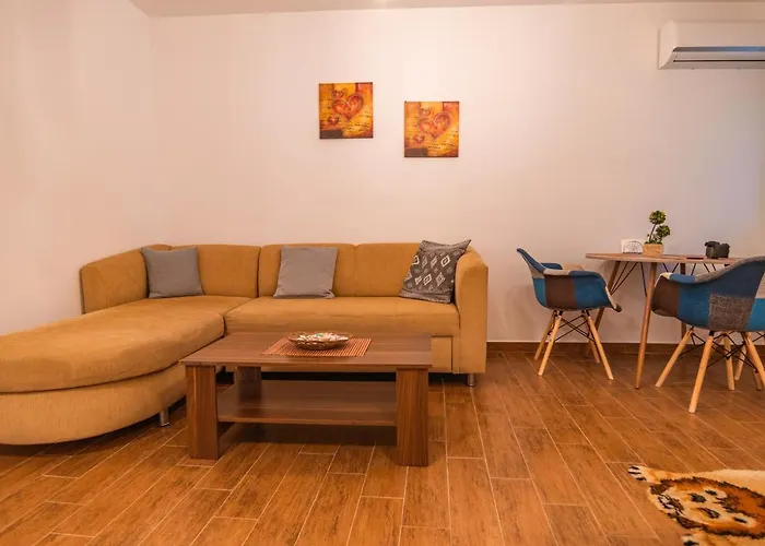 Apartamento Helios Red & Blue Faliraki