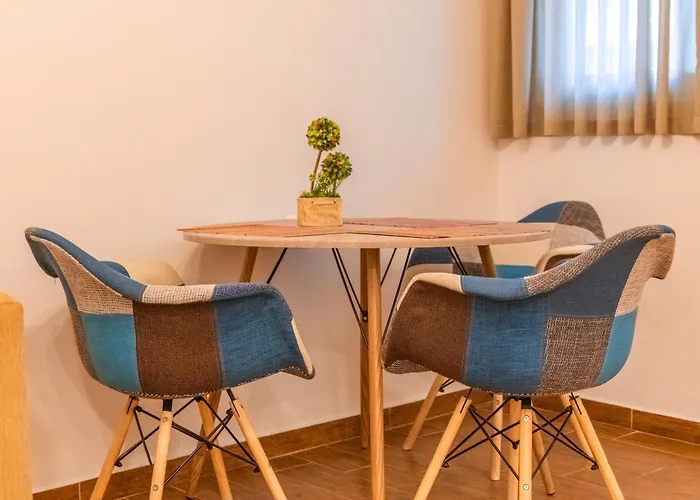 Apartman Helios Red & Blue *